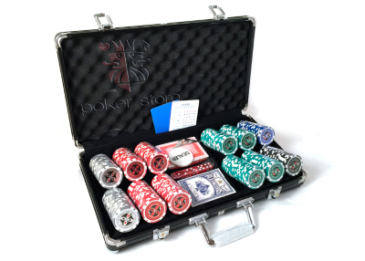 Набор для покера Ultimate 300 фишек Номиналы 1, 5, 25, 50, 100
Сумма номиналов = 6800